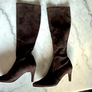 Chocolate brown suede Stewart Weisman 7 1/2 Mpull on knee-high boots with a heel
